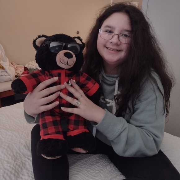 Meet your Posher, Trisha - Picture 3 of 7